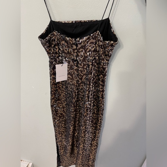 Sequin Midi dress - Picture 2 of 7
